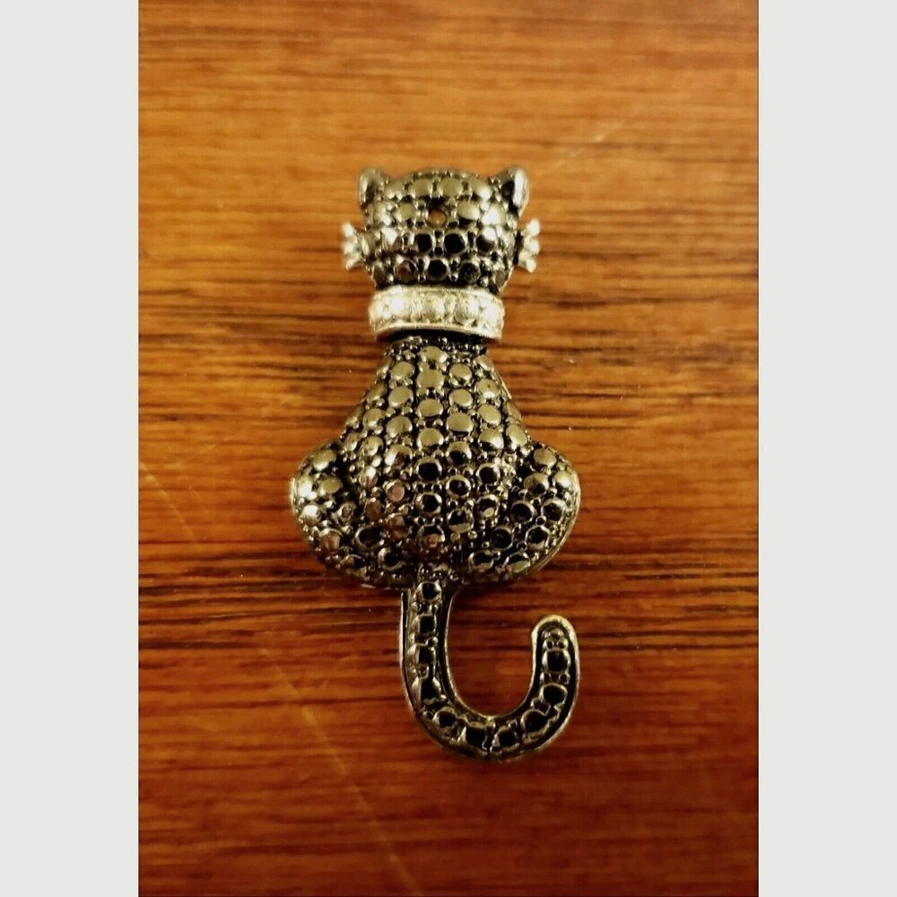 Vintage Black Cat Pendant with Faux Marcasite and Silver Tone Collar